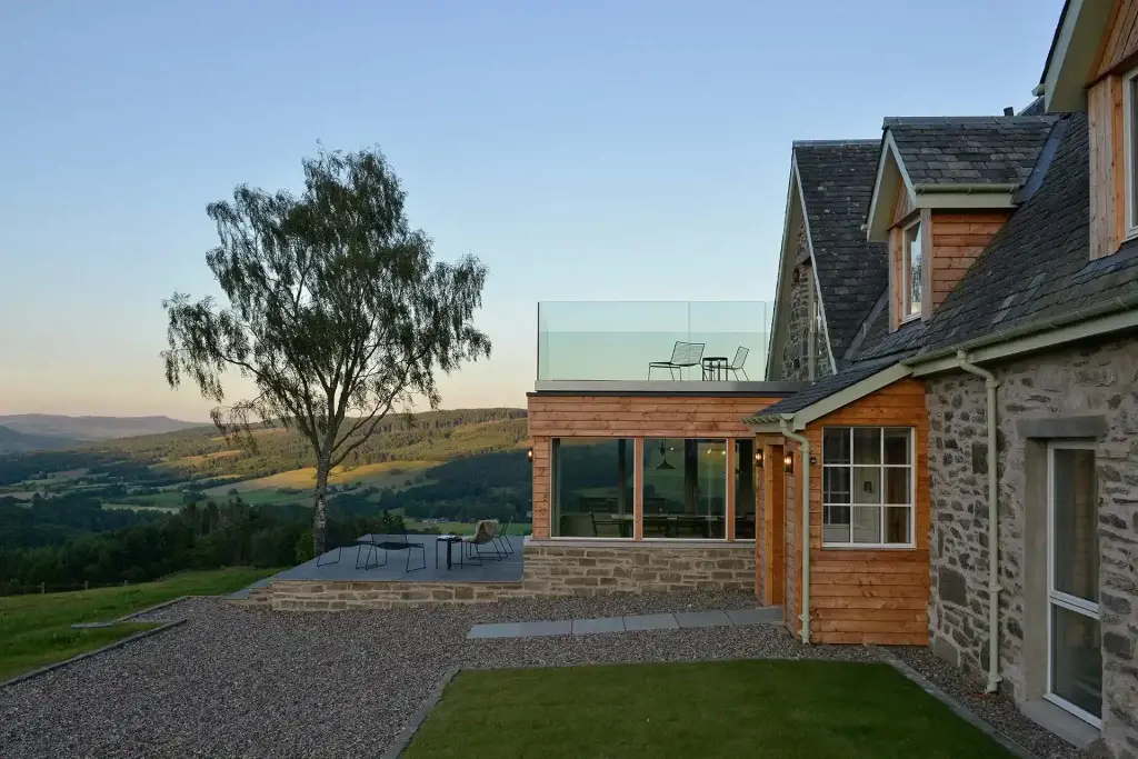 Aodin luxury farmhouse with roof terrace and Tay Valley views
